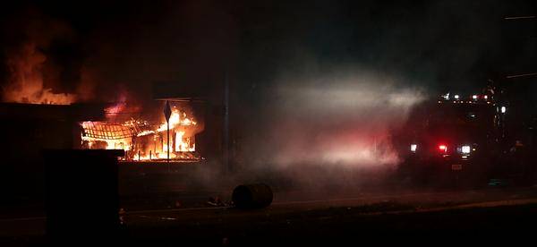 quicktrip-burning-down.jpg